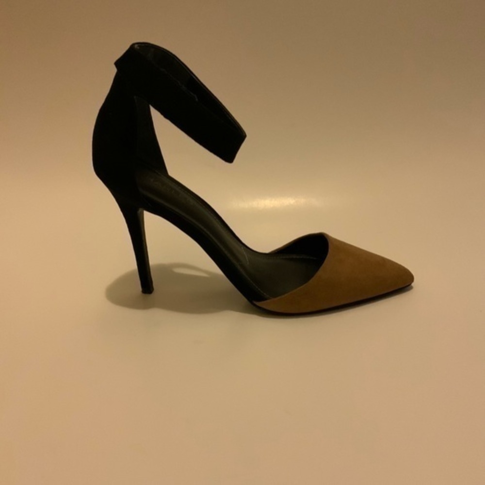 Charles by Charles David Heels - Picture 2 of 5